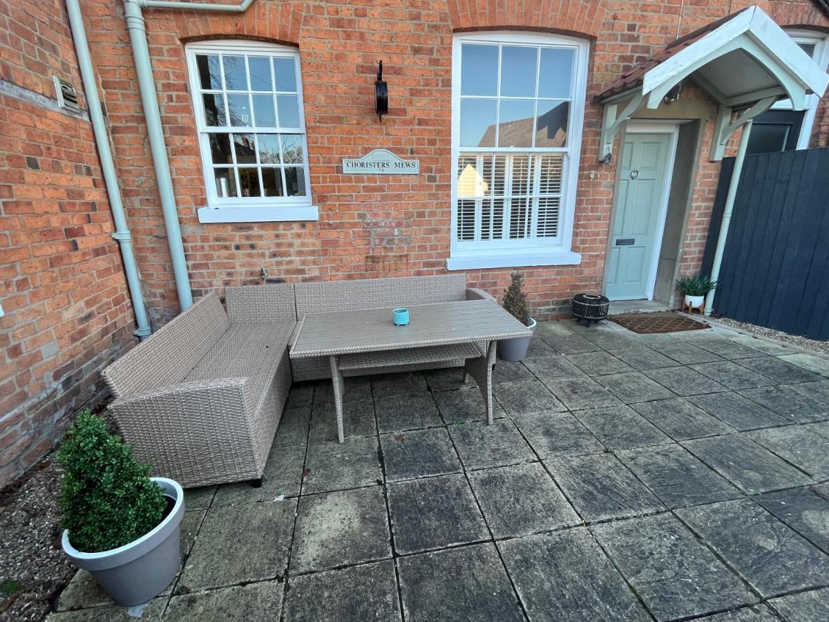 Choristers Mews: Luxury Cottage A Stones Throw From The Cathedral! Lincoln Extérieur photo