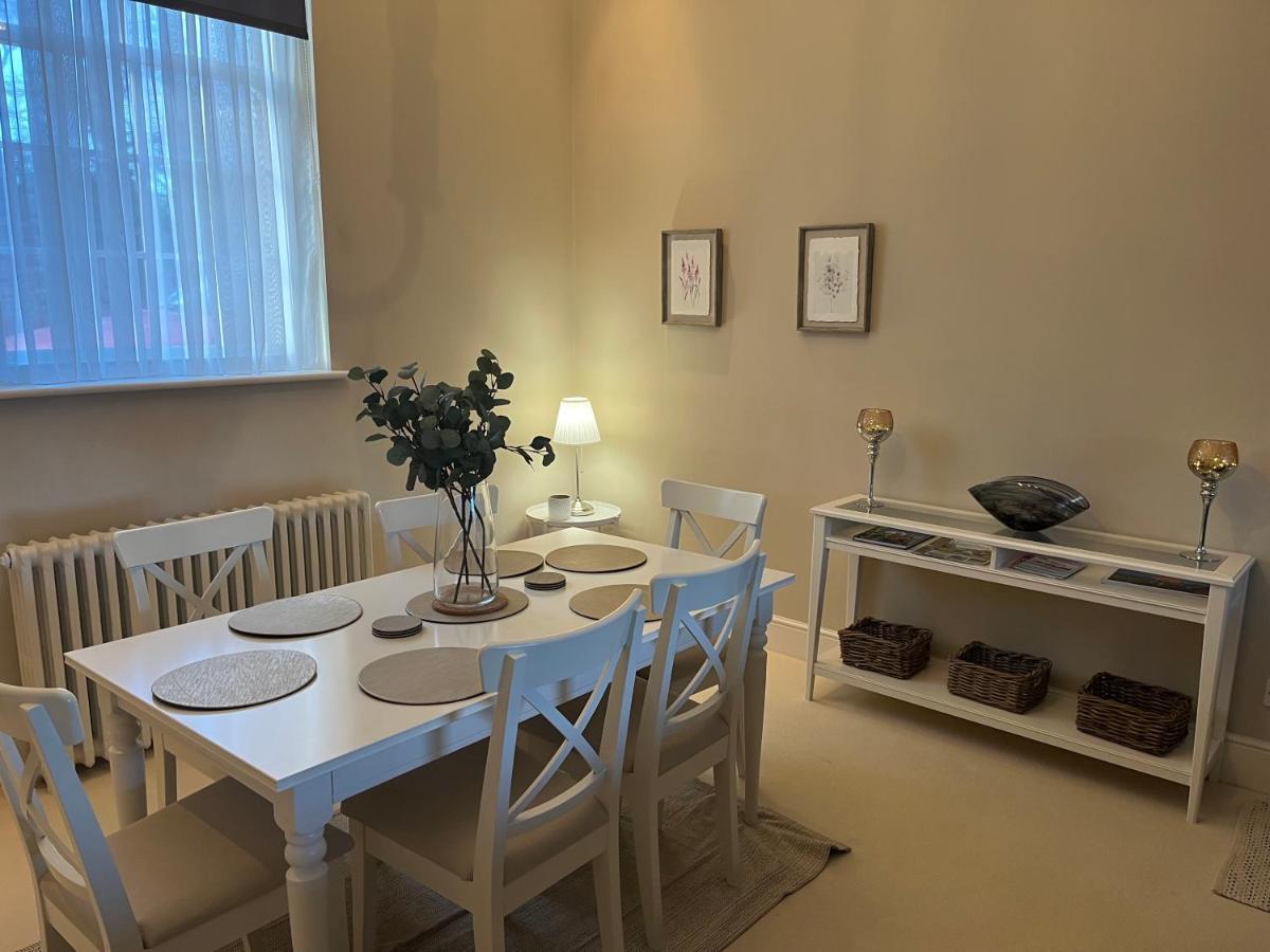 Choristers Mews: Luxury Cottage A Stones Throw From The Cathedral! Lincoln Extérieur photo