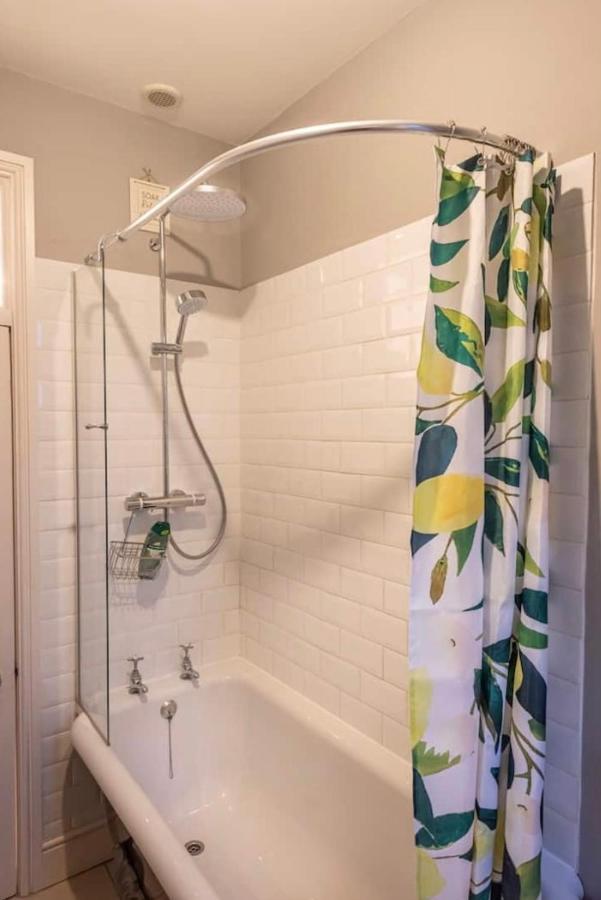 Choristers Mews: Luxury Cottage A Stones Throw From The Cathedral! Lincoln Extérieur photo
