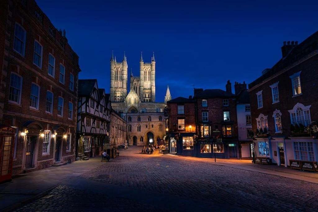 Choristers Mews: Luxury Cottage A Stones Throw From The Cathedral! Lincoln Extérieur photo