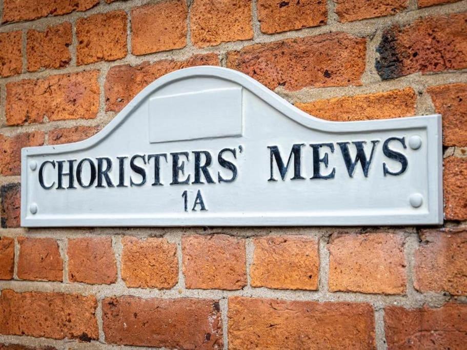 Choristers Mews: Luxury Cottage A Stones Throw From The Cathedral! Lincoln Extérieur photo